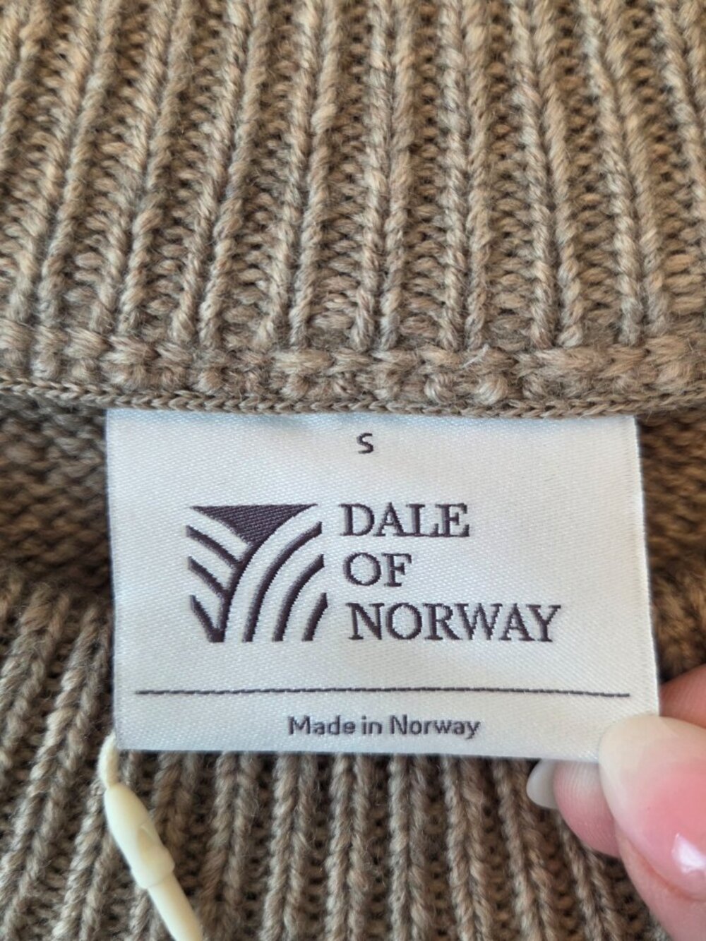 Dale Of Norway Falkeberg Fem Sweater Size S Taupe Neutral Fair Isle Wool NEW - Picture 4 of 11
